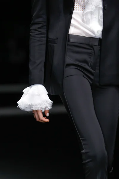 Look 74